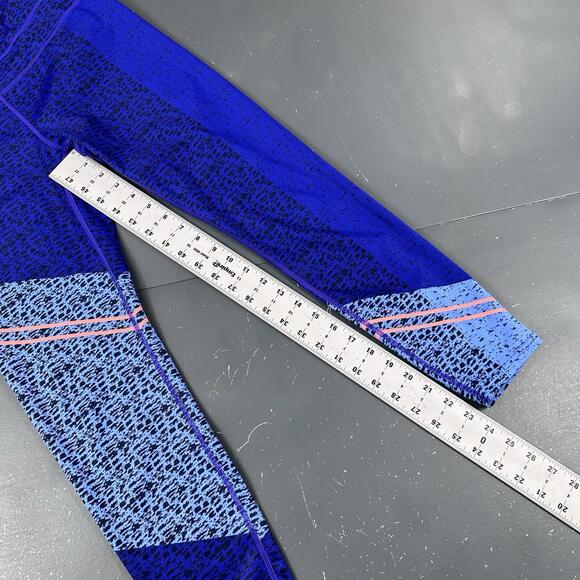 ATHLETA Leggeings Medium Royal Blue Coral Asym Camo Sonar 7/8 Leggings EUC - Picture 4 of 6